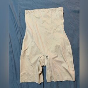 Large NWOT beige shapewear